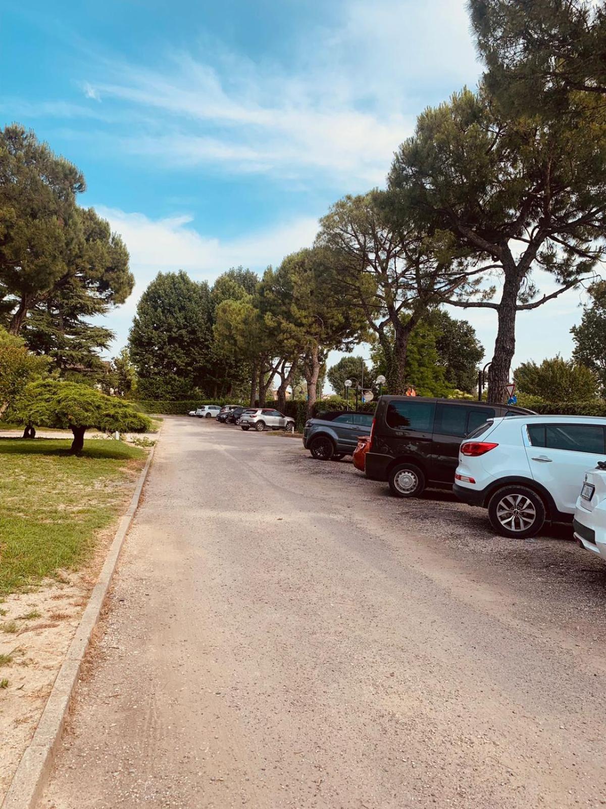 Seeblickwohnung Sirmione - Fronte Lago Mit Privatsteg المظهر الخارجي الصورة